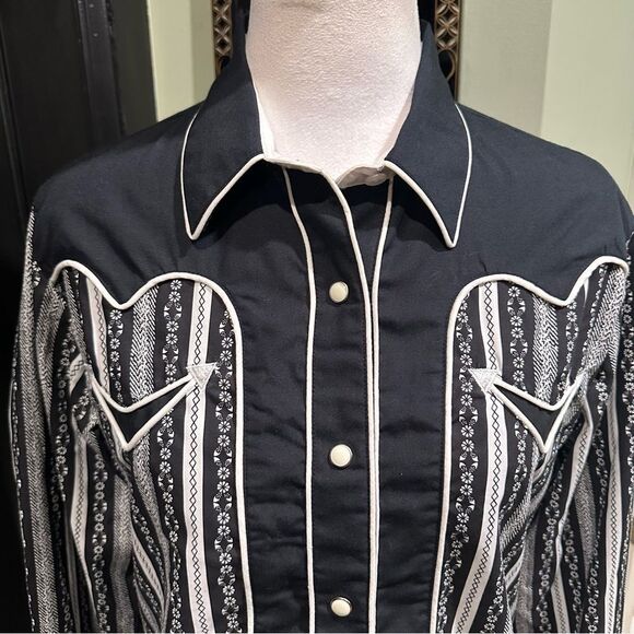 Panhandle Slim Black and White Western Button Down Size Medium - Picture 2 of 14